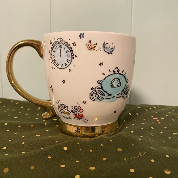 2/$25 NWT Disney Princess Cinderella Mug - Picture 2 of 4